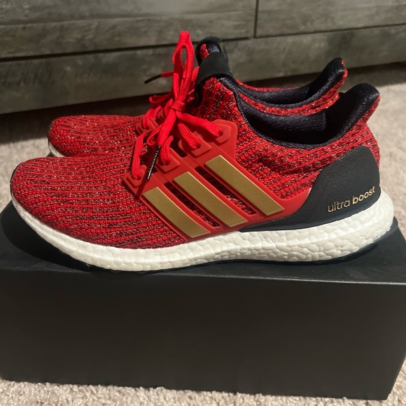 Like new Game of Thrones ultra boost women’s size 8.5 - Picture 4 of 8